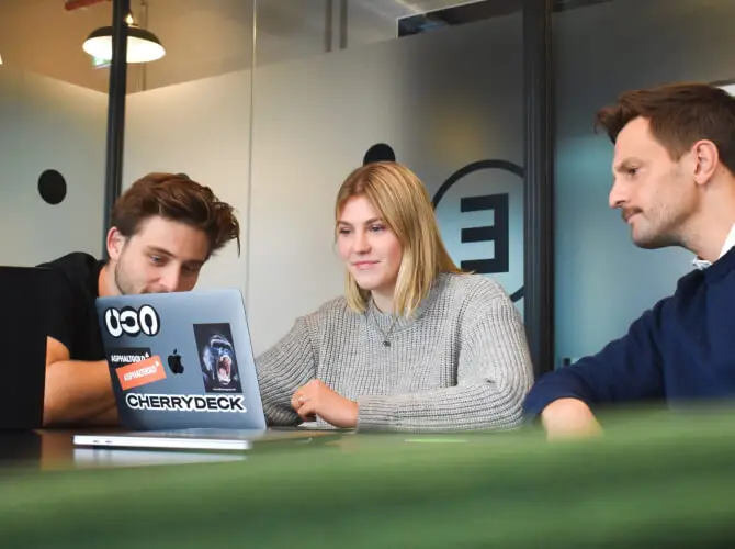 Dijitalde Parçaları Birleştirmek: Neden Tüm Hizmetleri Tek Bir Çatı Altında Toplamalısınız?